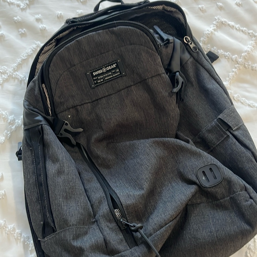 Swiss Gear WTRA-14-JH-3106 Travel Backback